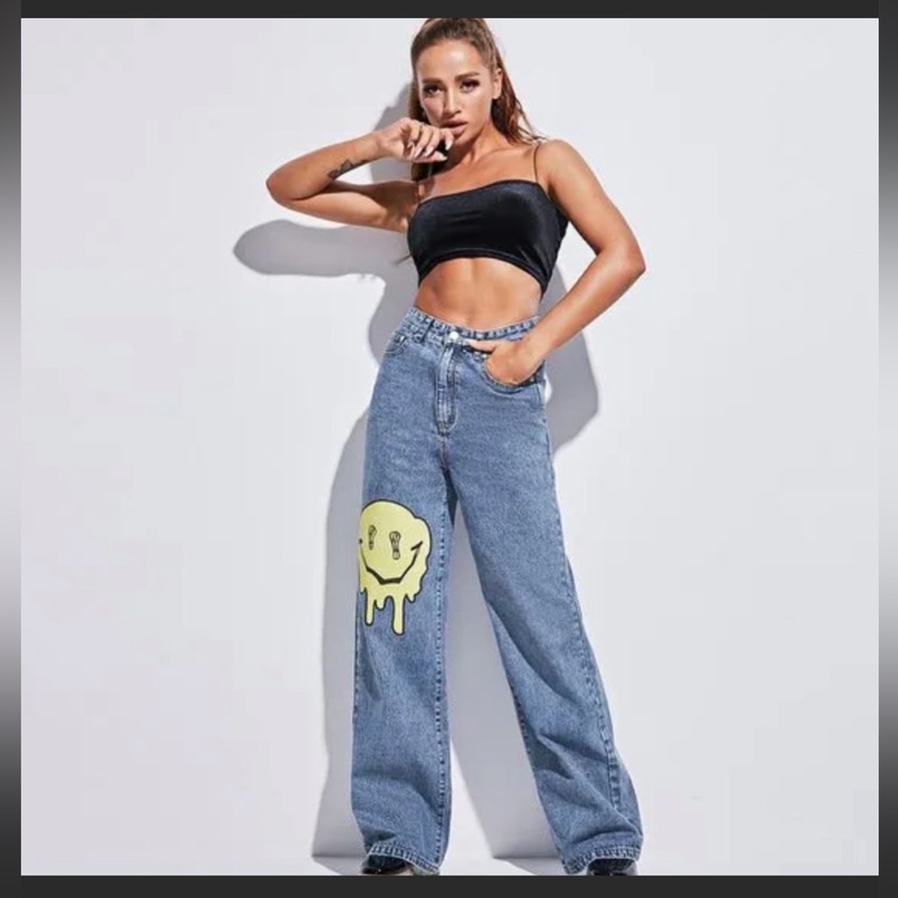 🚺📐Shein smiley face cartoon graphic jeans